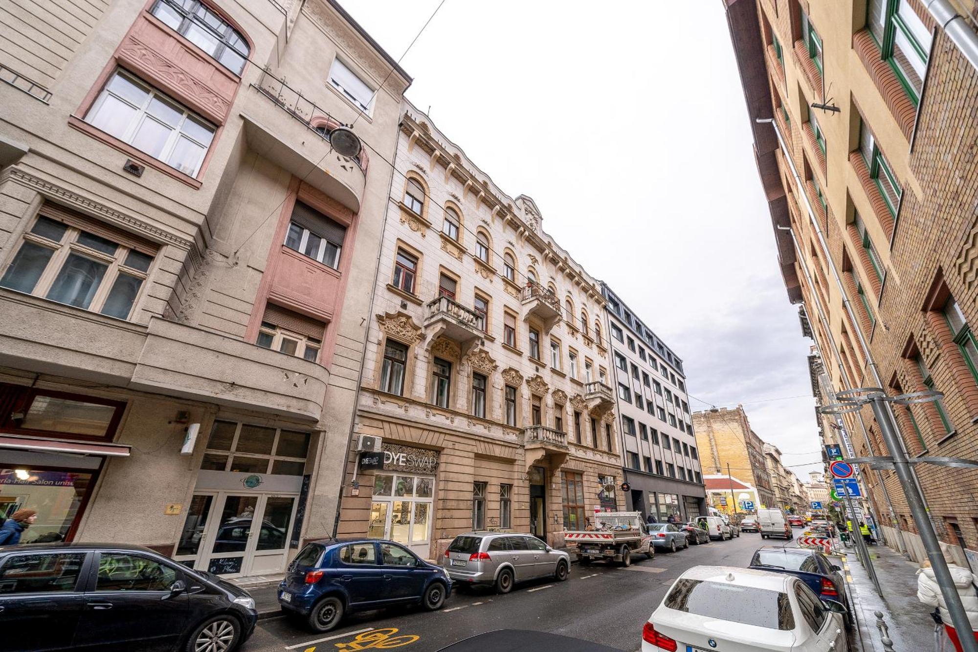 Budapest Magic Blue In Downtown Exterior foto